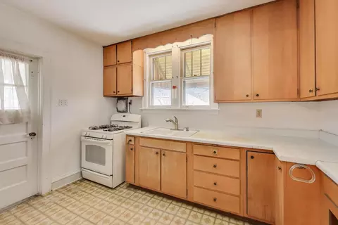 1601 Sherman Pl, Des Plaines, IL 60016 photo 8