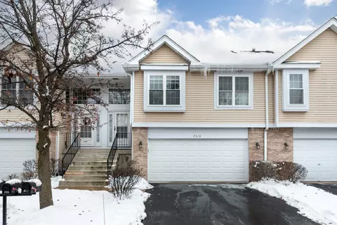 2319 Chasewood Dr, Downers Grove, IL 60515