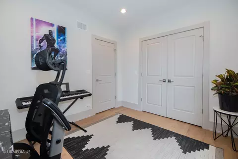 Other - 1221 E 46th St #1, Chicago, IL 60653 photo 3 of 11