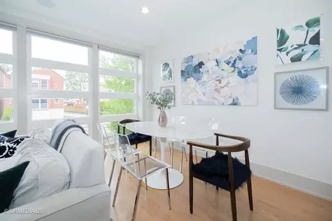 Dining - 1221 E 46th St #1, Chicago, IL 60653 photo 1 of 1