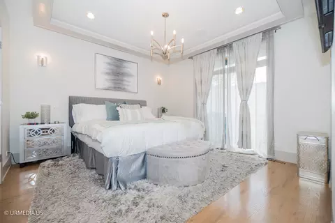 Bedroom - 1221 E 46th St #1, Chicago, IL 60653 photo 1 of 4