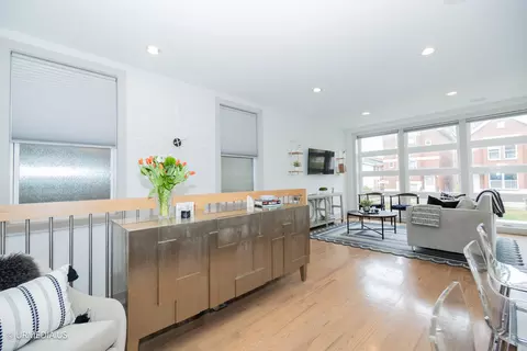Other - 1221 E 46th St #1, Chicago, IL 60653 photo 1 of 11