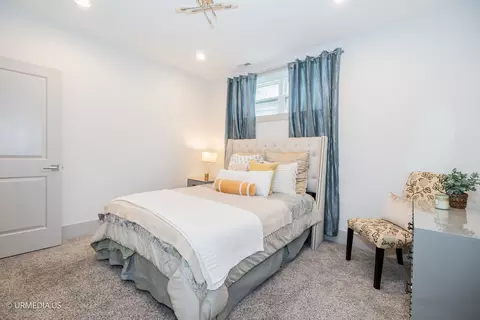 Bedroom - 1221 E 46th St #1, Chicago, IL 60653 photo 4 of 4