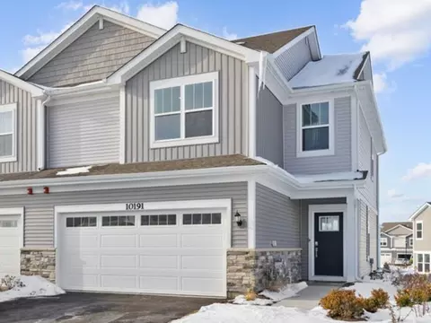 10191 Mcmahon Way, Huntley, IL 60142