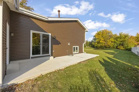 Exterior - 641 N Highview Ave, Addison, IL 60101 photo 2 of 5