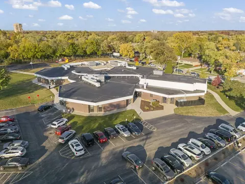Exterior - 641 N Highview Ave, Addison, IL 60101 photo 5 of 5