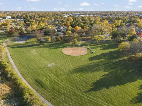 View/Area - 641 N Highview Ave, Addison, IL 60101 photo 5 of 7