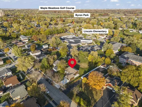 View/Area - 641 N Highview Ave, Addison, IL 60101 photo 2 of 7
