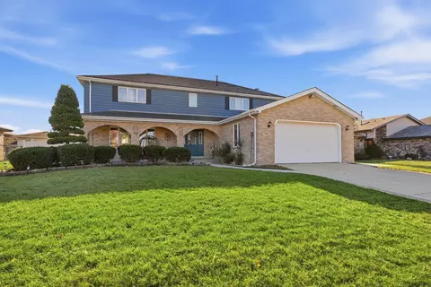 7435 W 157th St, Orland Park, IL 60462