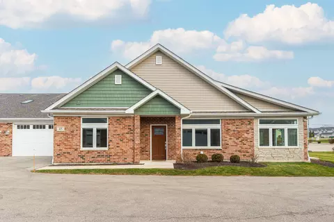 45 Briden Ln #45, Sycamore, IL 60178