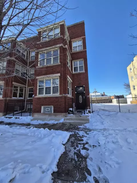 4828 S Indiana Ave #201, Chicago, IL 60615