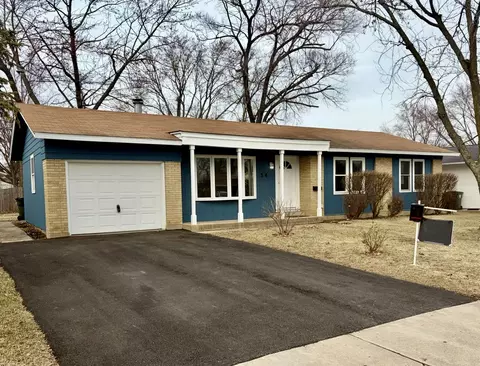 54 Brantwood Ave, Elk Grove Village, IL 60007