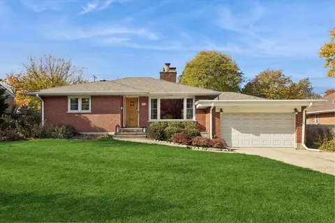 31 E Washington Blvd, Lombard, IL 60148