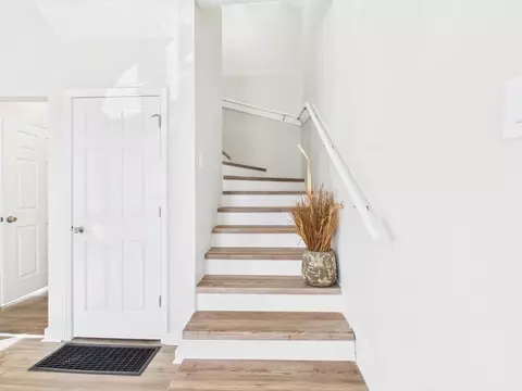 Entry Way - 9151 S Normal Ave, Chicago, IL 60620 photo 2 of 7