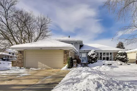 180 N Prairie Dr, Addison, IL 60101