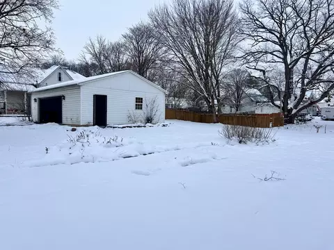 35 Schultz St, Danville, IL 61832 photo 1