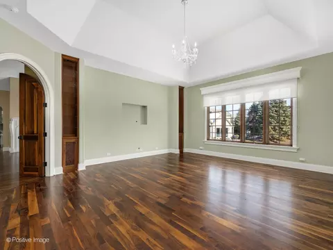 Living - 48 Forest Gate Cir, Oak Brook, IL 60523 photo 4 of 5