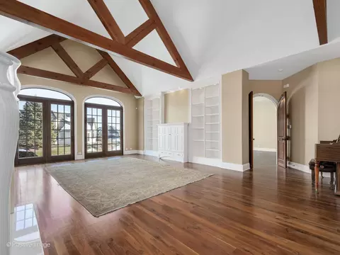 Living - 48 Forest Gate Cir, Oak Brook, IL 60523 photo 3 of 5