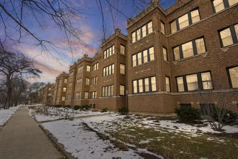 4021 N Southport Ave #1, Chicago, IL 60613
