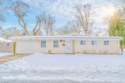 2301 Hermon Ave, Zion, IL 60099