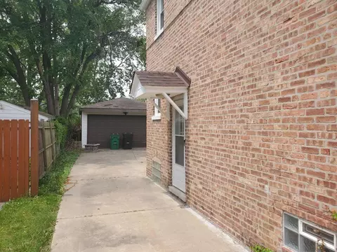 Exterior - 2422 S 12th Ave, Broadview, IL 60155 photo 4 of 7