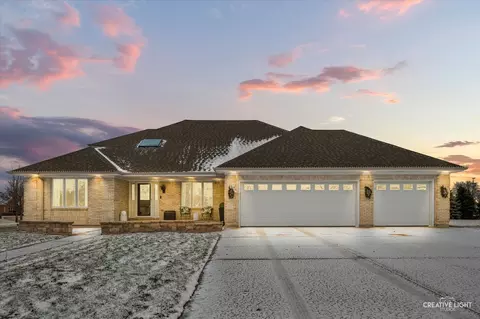 11039 Royal Porthcawl Dr, Naperville, IL 60564