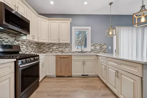 Kitchen - 1920 Jester Ln, Algonquin, IL 60102 photo 1 of 3