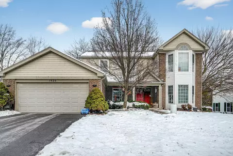 1920 Jester Ln, Algonquin, IL 60102