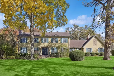 1150 Nottingham Ln, Elgin, IL 60120