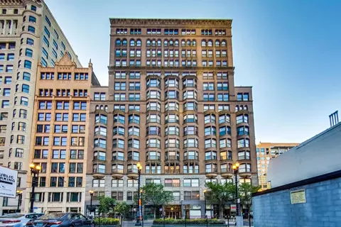 431 S Dearborn St #909, Chicago, IL 60605