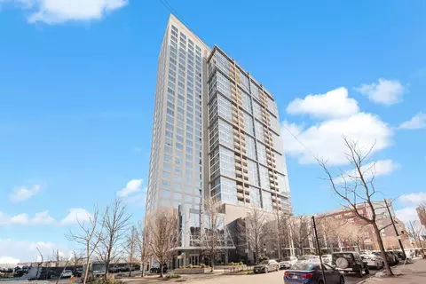1901 S Calumet Ave #1404, Chicago, IL 60616