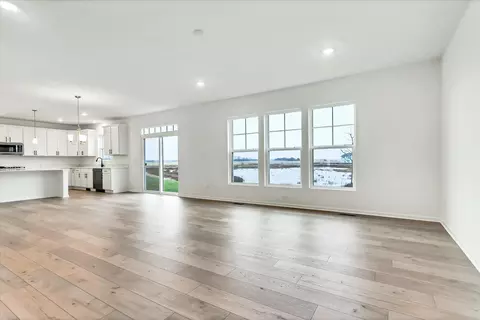 Living - 12929 S Platte Trl, Plainfield, IL 60585 photo 6 of 8