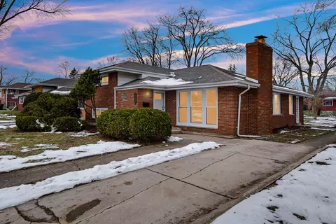 Exterior - 2800 174th St, Hazel Crest, IL 60429 photo 2 of 6