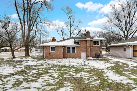 Exterior - 2800 174th St, Hazel Crest, IL 60429 photo 5 of 6