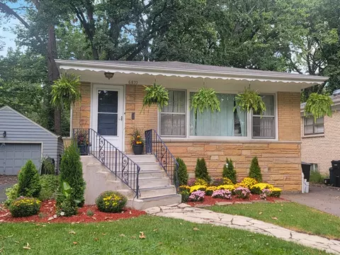 Undisclosed, Chicago, IL 60646