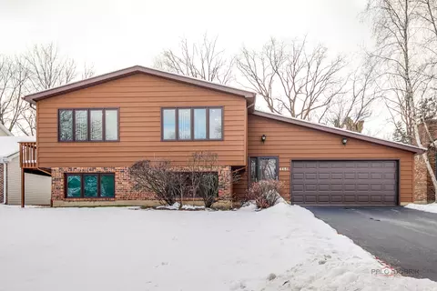 4481 Country Trl, Gurnee, IL 60031
