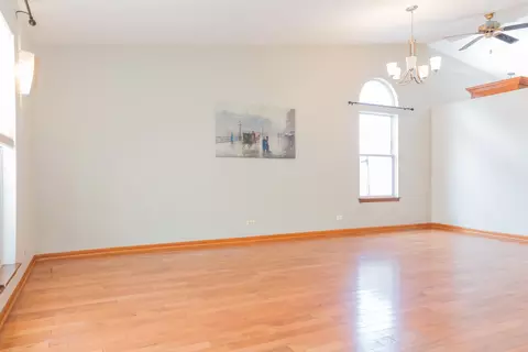 Living - 170 Dickens Trl, Elgin, IL 60120 photo 1 of 3