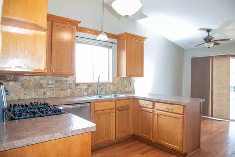 Kitchen - 170 Dickens Trl, Elgin, IL 60120 photo 2 of 2