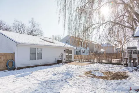 Exterior - 170 Dickens Trl, Elgin, IL 60120 photo 3 of 4