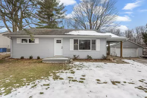 402 S Washington St, Saybrook, IL 61770