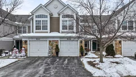 9026 Heathwood Cir, Niles, IL 60714