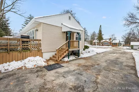 Other - 321 E Ardmore Ave, Roselle, IL 60172 photo 9 of 10