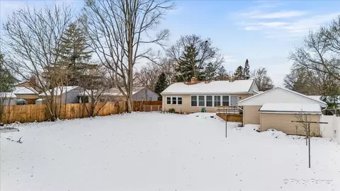 Exterior - 321 E Ardmore Ave, Roselle, IL 60172 photo 6 of 7