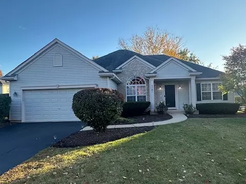2047 James Leigh Dr, Aurora, IL 60503