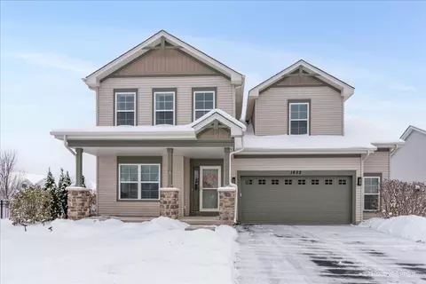 1622 Fairfield Dr, Elburn, IL 60119