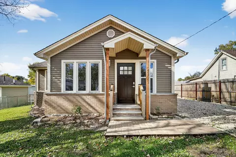 42362 N Poplar St, Antioch, IL 60002