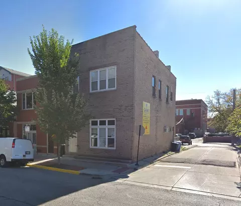 1077 W Polk St, Chicago, IL 60607