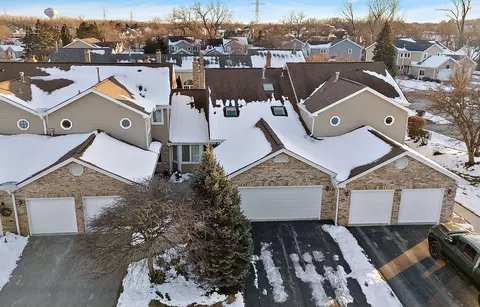 17273 Lakebrook Dr, Orland Park, IL 60467