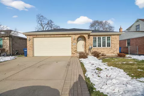 7340 W 115th St, Worth, IL 60482
