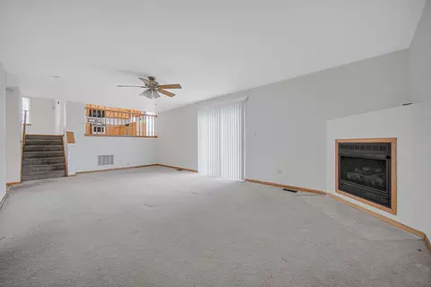 Living - 15619 Homan Ave, Markham, IL 60428 photo 5 of 5